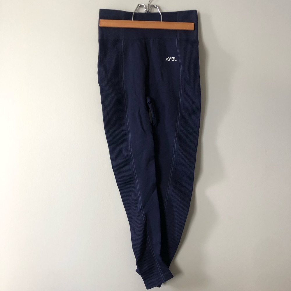 AYBL Gym Leggings Size Medium